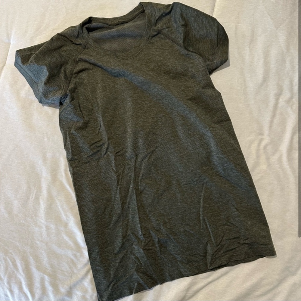 Lululemon Swiftly Tech Short Sleeve
